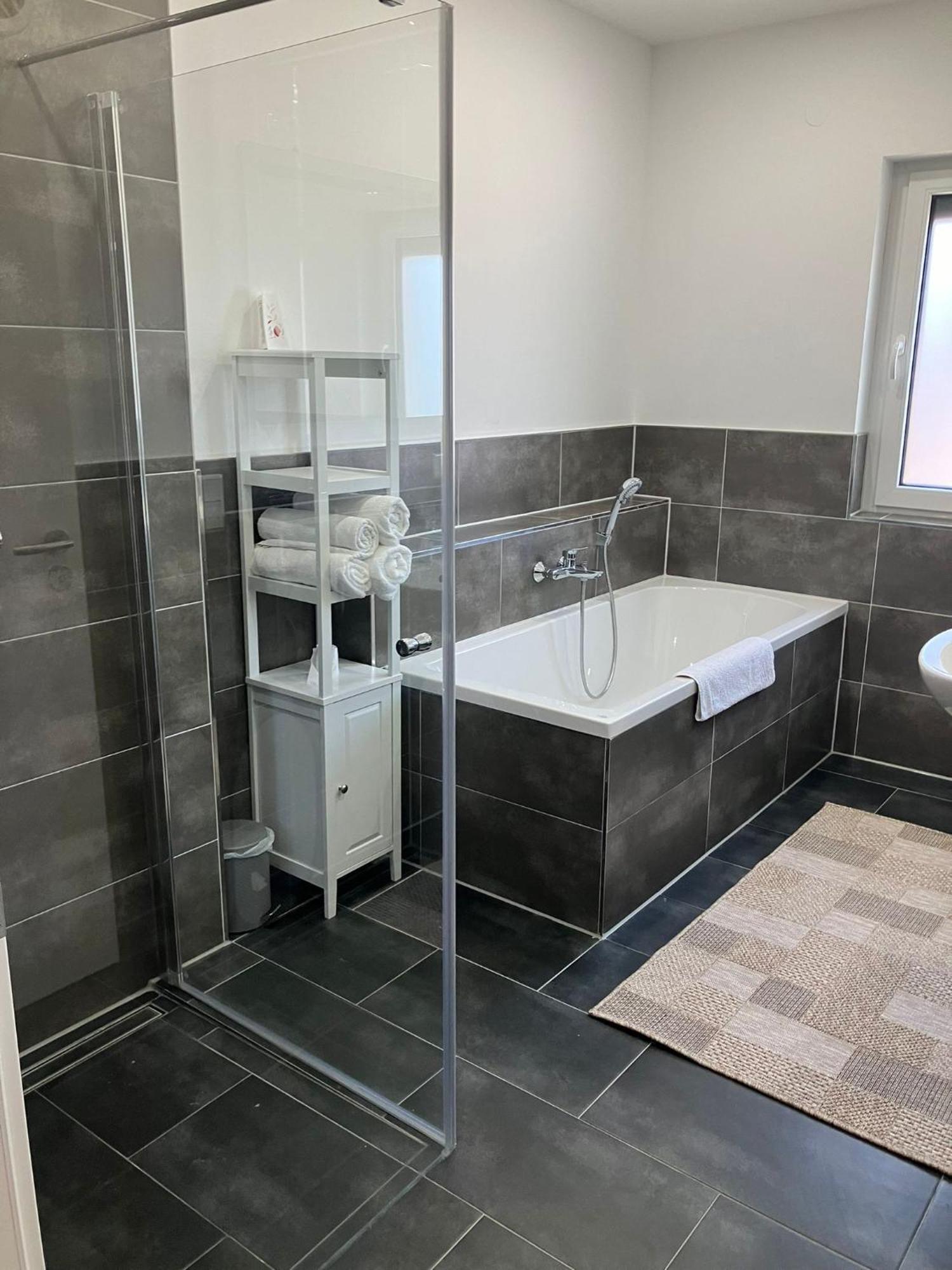 Moderne Einliegerwohnung Naehe Ingolstadt Und Bad Goegging Apartment