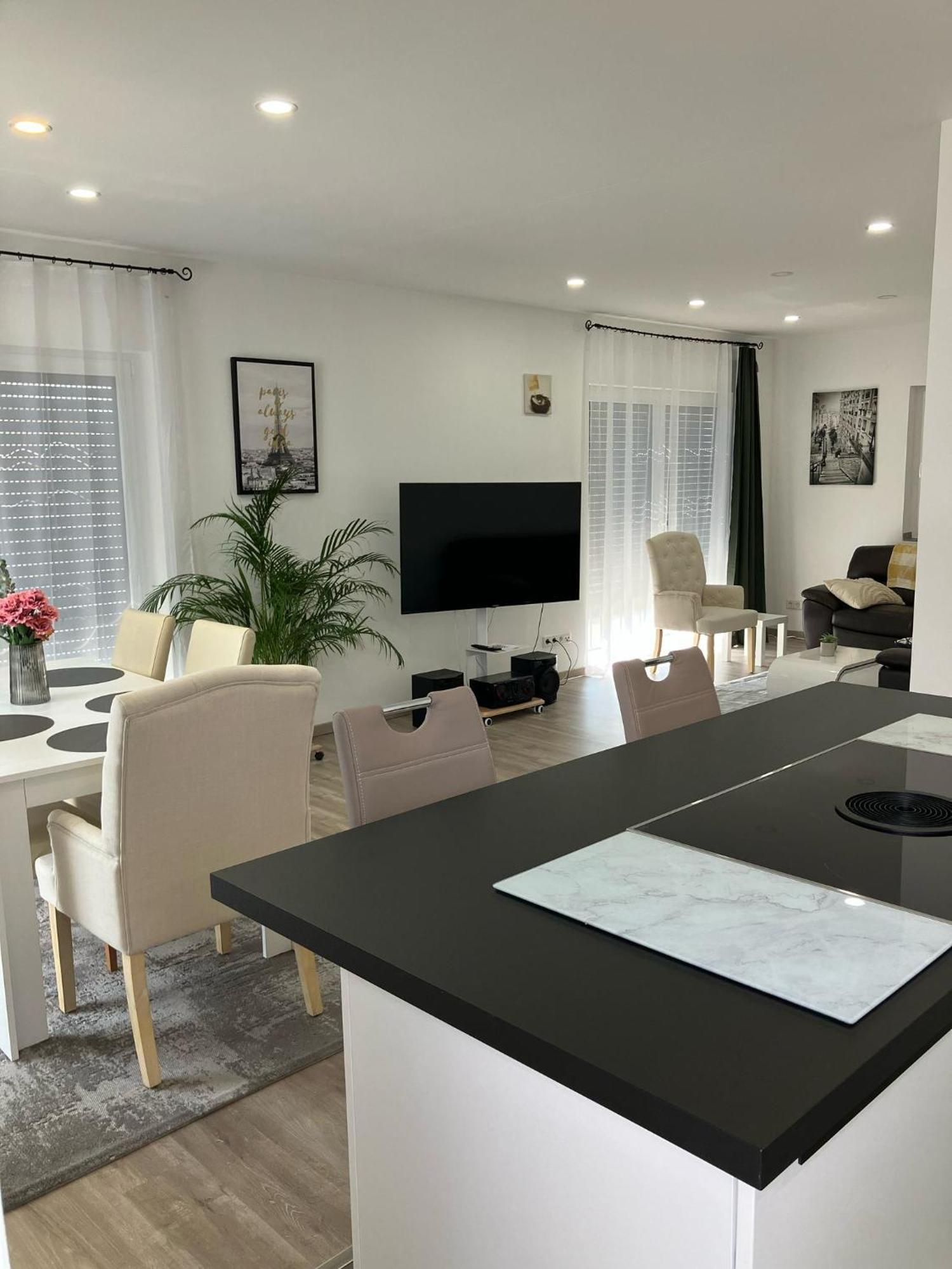 Moderne Einliegerwohnung Naehe Ingolstadt Und Bad Goegging Apartment